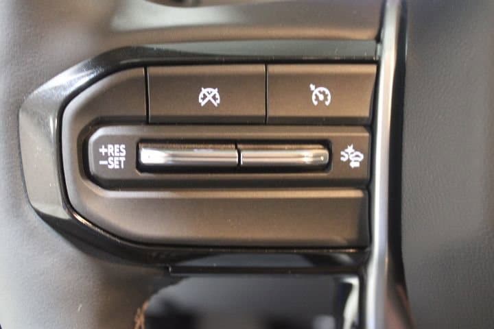 2026 Chevrolet Colorado ZR2 - Photo 35