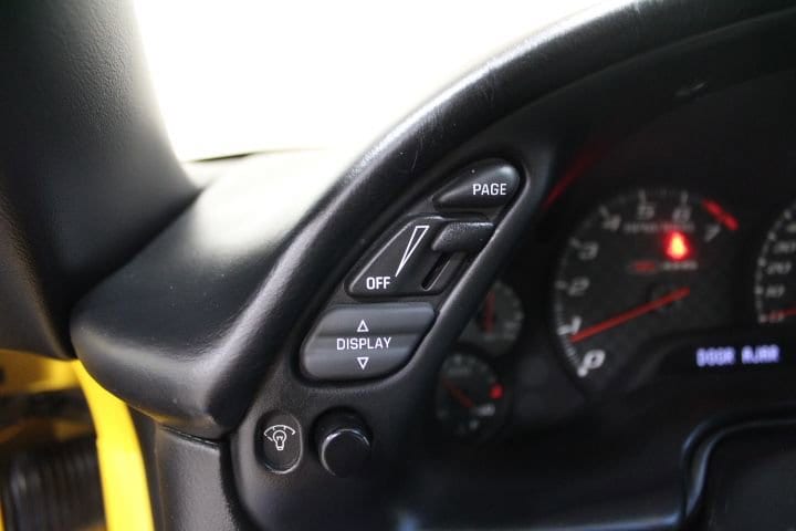 1G1YY12S625122666