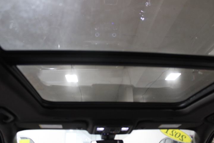 2021 Gmc Yukon Denali photo 2