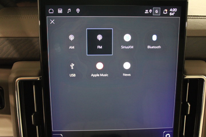 2027 GMC Yukon Denali - Photo 52