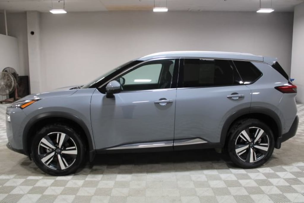 Used 2023 Nissan Rogue SL