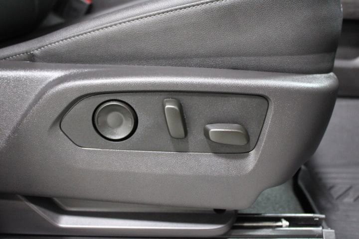 2025 Chevrolet Silverado 1500 LTZ - Photo 28