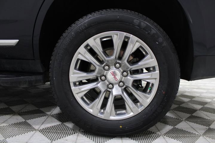 2023 GMC Yukon Denali - Photo 44