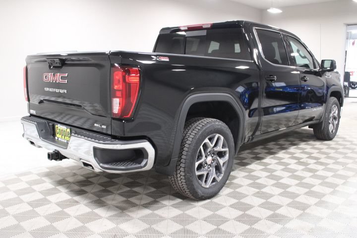 2026 GMC Sierra 1500 SLE - Photo 11
