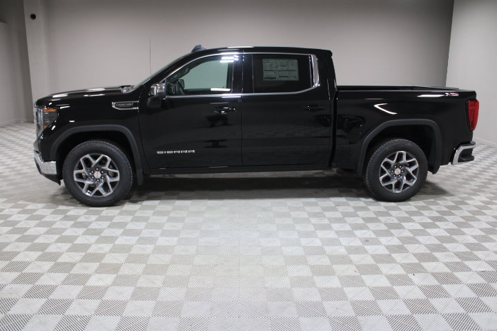 2026 GMC Sierra 1500 SLE - Photo 8