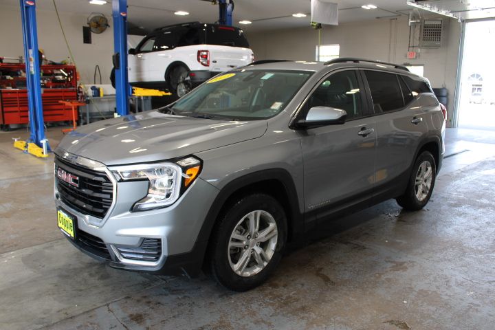 2023 Gmc Terrain SLE photo 3