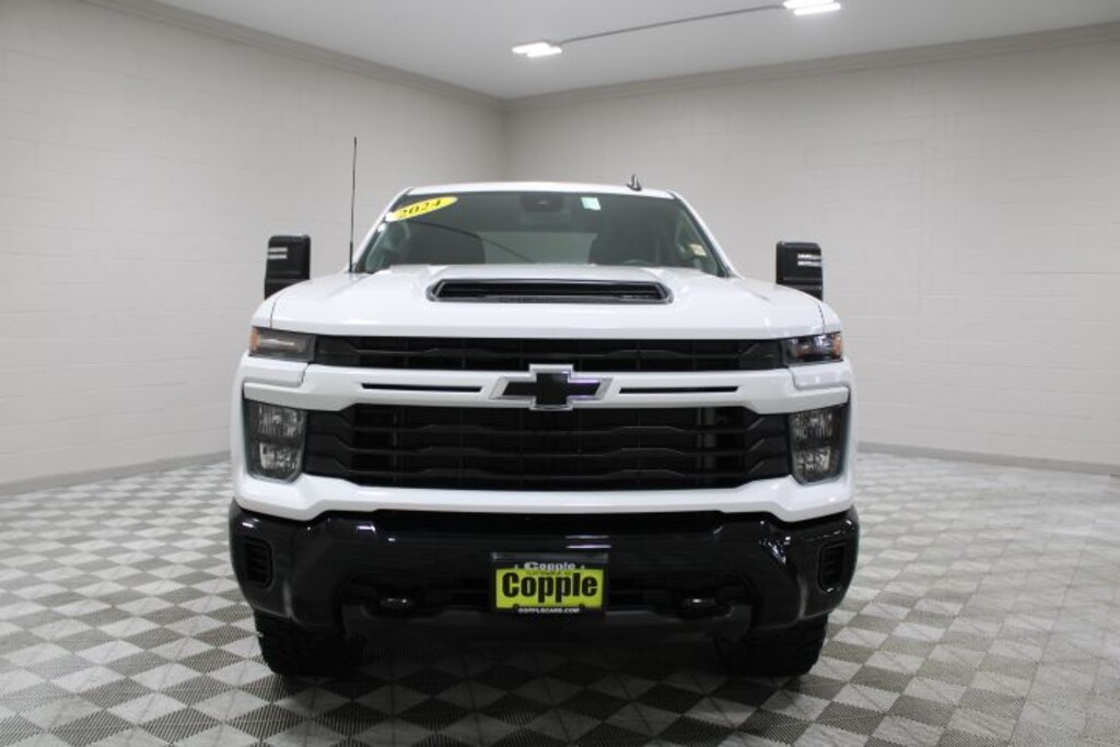 Used 2024 Chevrolet Silverado 2500 HD Custom Truck Crew Cab