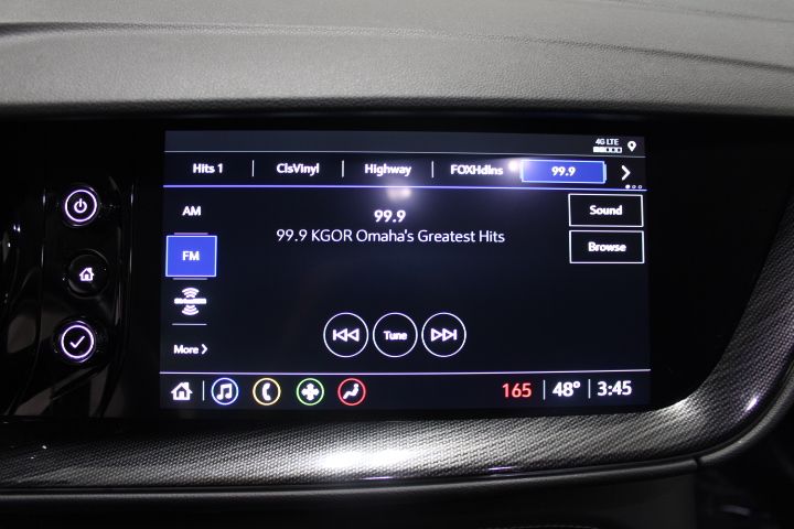 2023 Buick Envision Essence photo 2