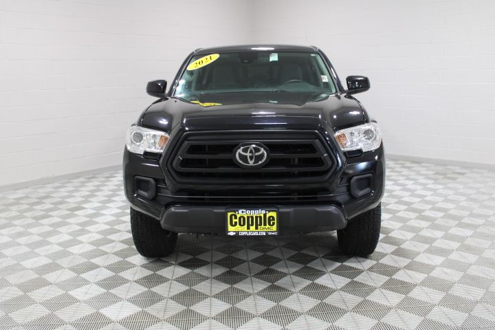 2021 Toyota Tacoma SR5 V6 photo 2