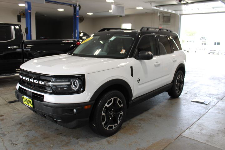 2022 Ford Bronco Sport Outer Banks photo 4