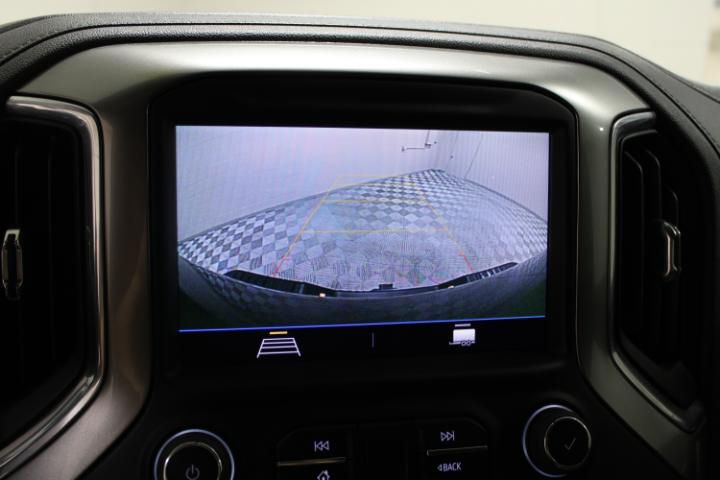 2023 Chevrolet Silverado 2500HD LT photo 3