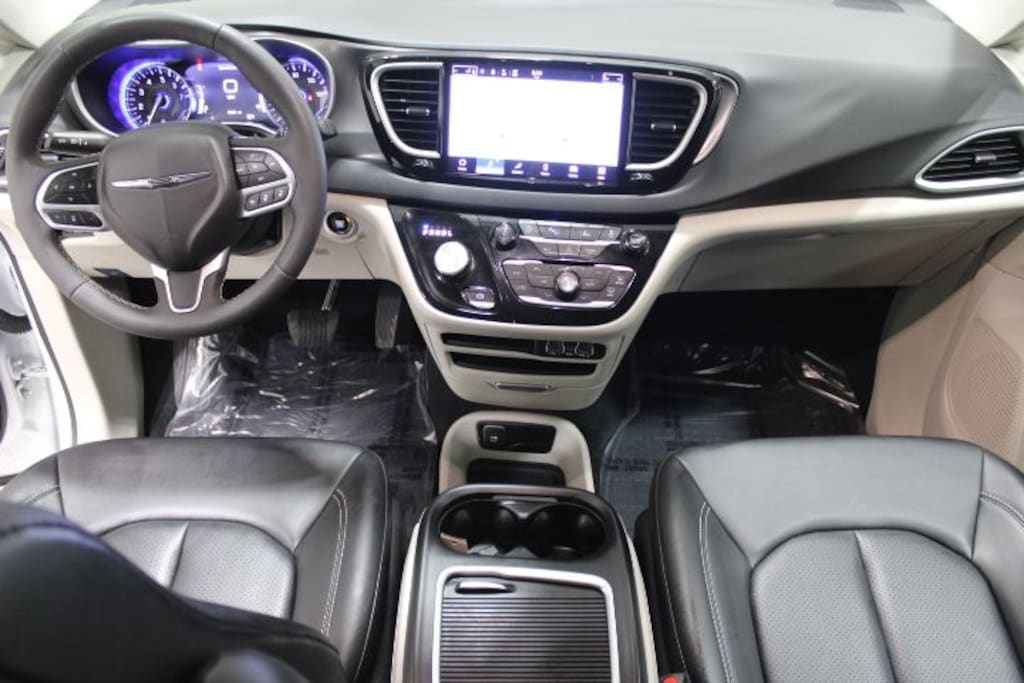 Used 2024 Chrysler Pacifica Touring L Van Passenger Van