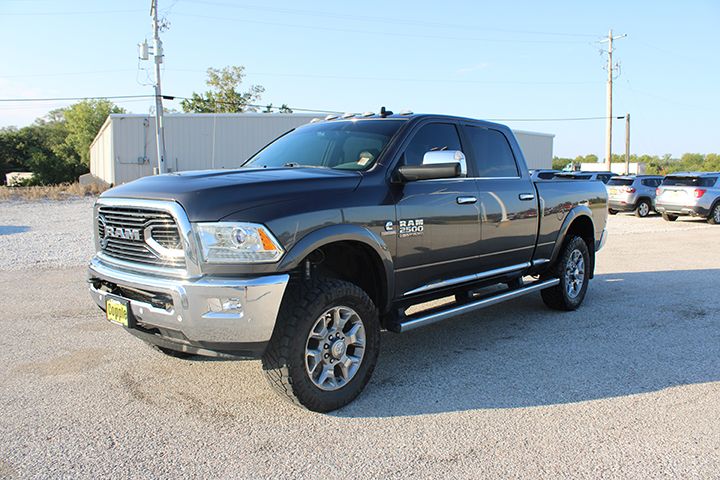 2018 Ram 2500 Longhorn photo 3