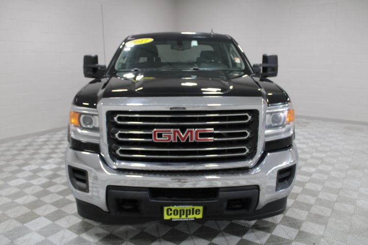 2017 Gmc Sierra SLE photo 2