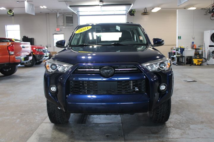 2021 Toyota 4Runner SR5 Premium photo 3