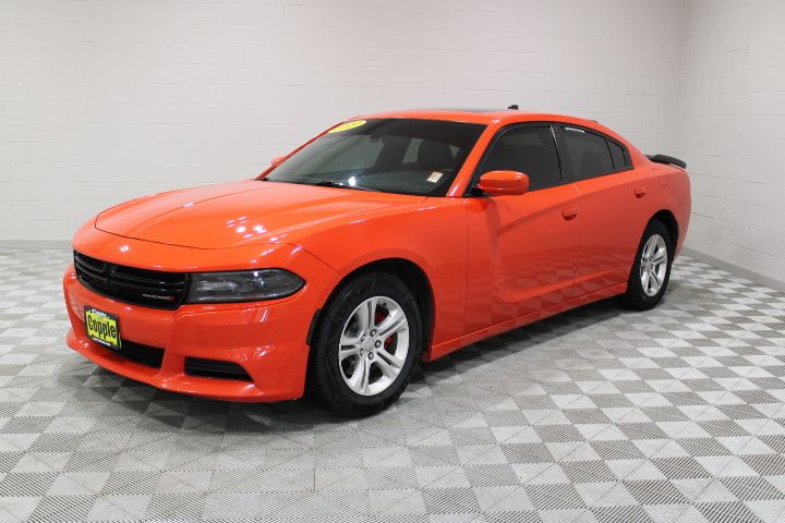 2019 Dodge Charger SXT photo 3
