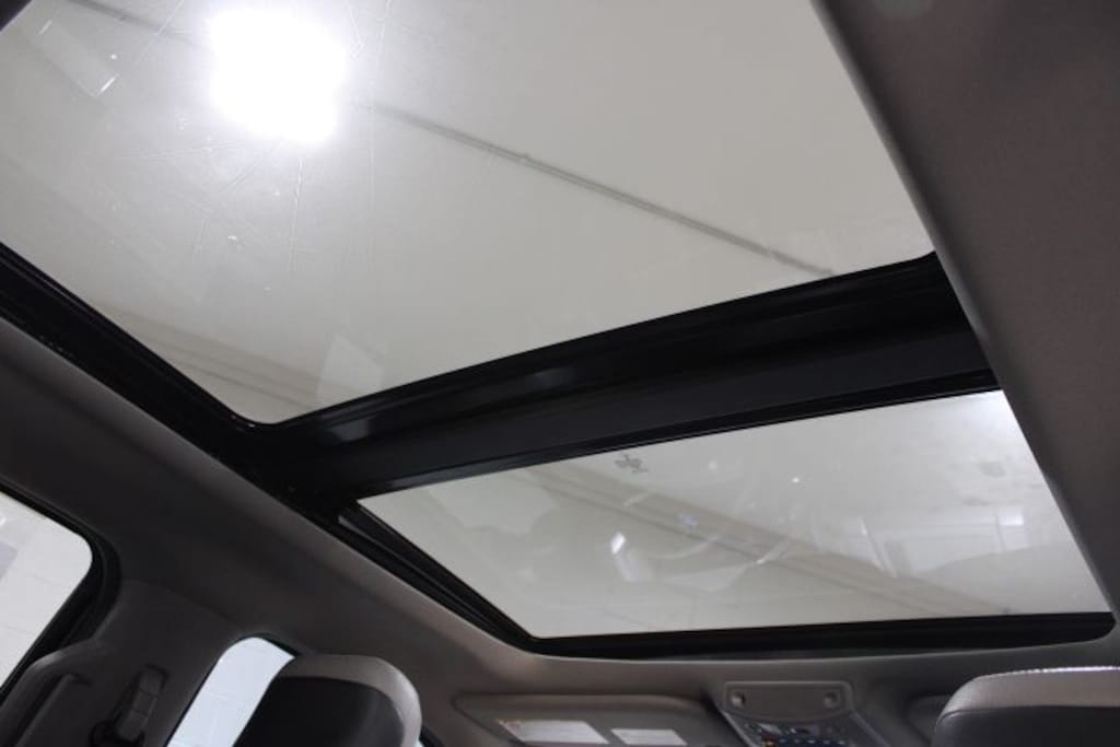 Used 2021 Ford F-250 XLT Truck Crew Cab