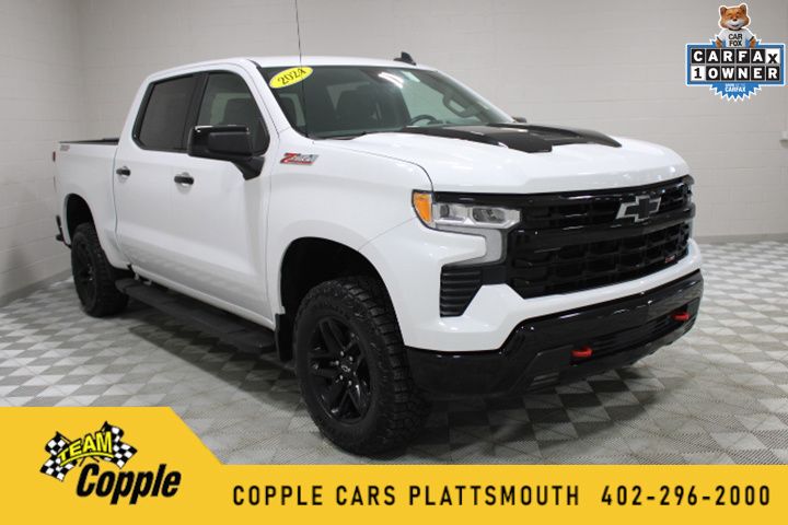 Summit White 2024 Chevrolet Silverado 1500 LT Trail Boss Crew Cab 4WD Pickup Truck Four-Wheel Drive Automatic