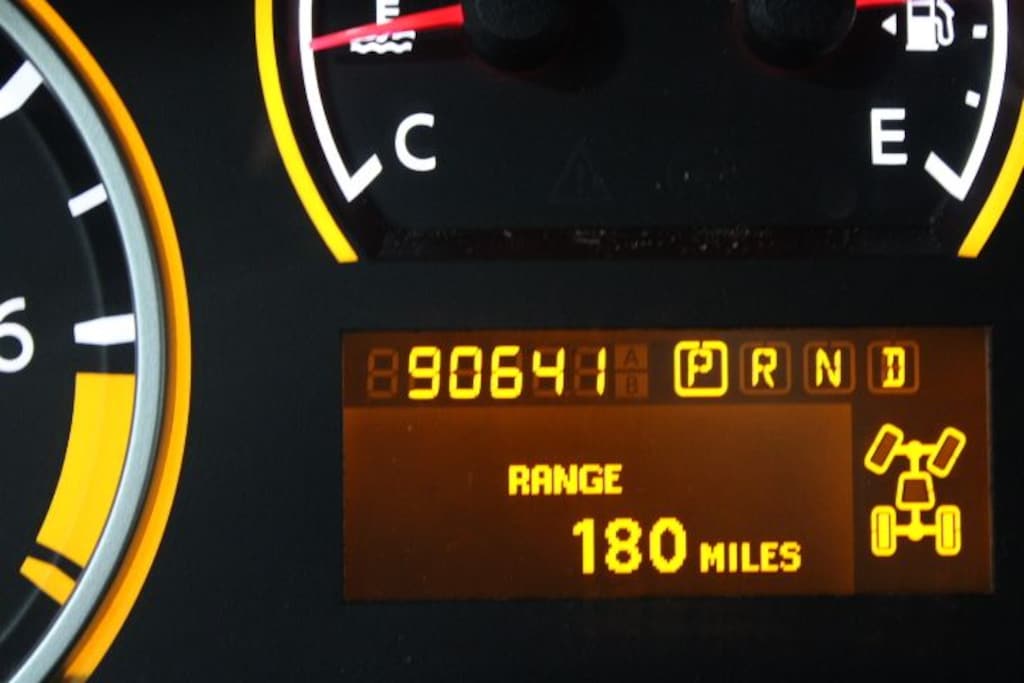 Used 2014 Nissan Titan SV Truck King Cab