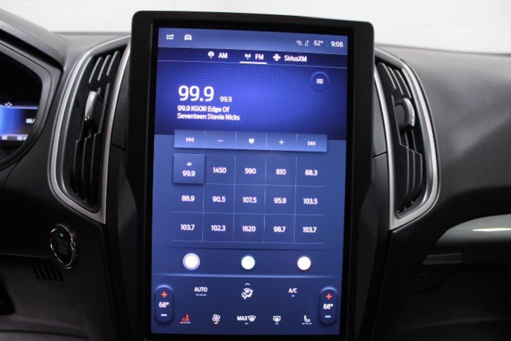 Used 2023 Ford Edge SEL SUV