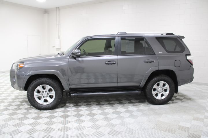 2021 Toyota 4Runner SR5 Premium photo 4