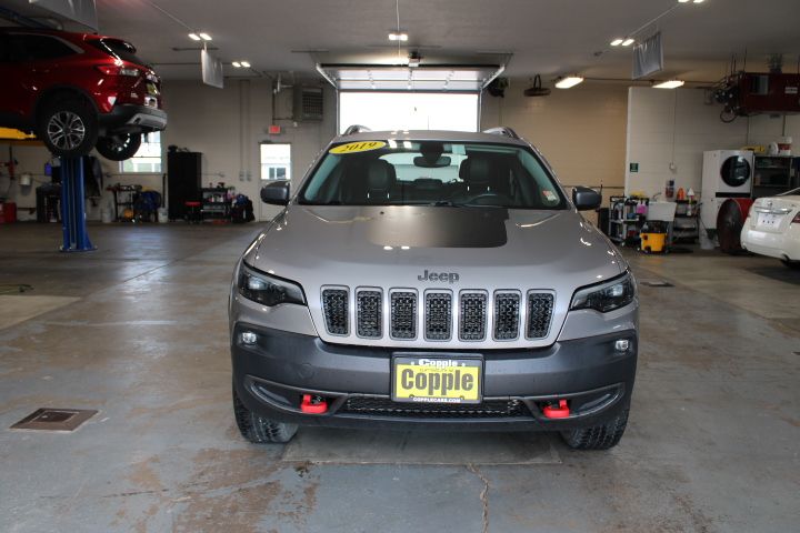 2019 Jeep Cherokee Trailhawk photo 3