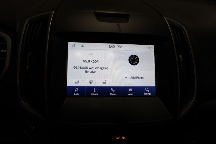 2019 Ford Edge SEL photo 2