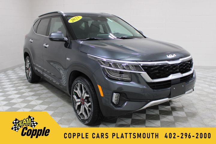 2023 Kia Seltos SX's photo