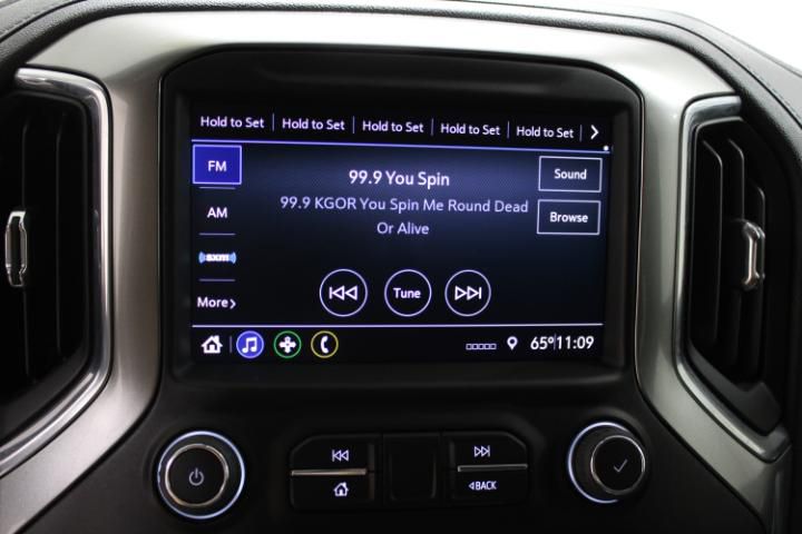 2023 Chevrolet Silverado 2500HD LT photo 2