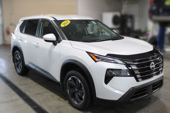 2024 Nissan Rogue SV photo 2