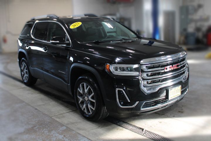 2023 Gmc Acadia SLT photo 2