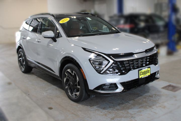 2023 Kia Sportage photo 2