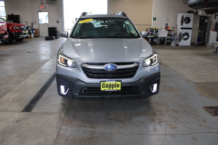 2022 Subaru Outback Premium photo 3
