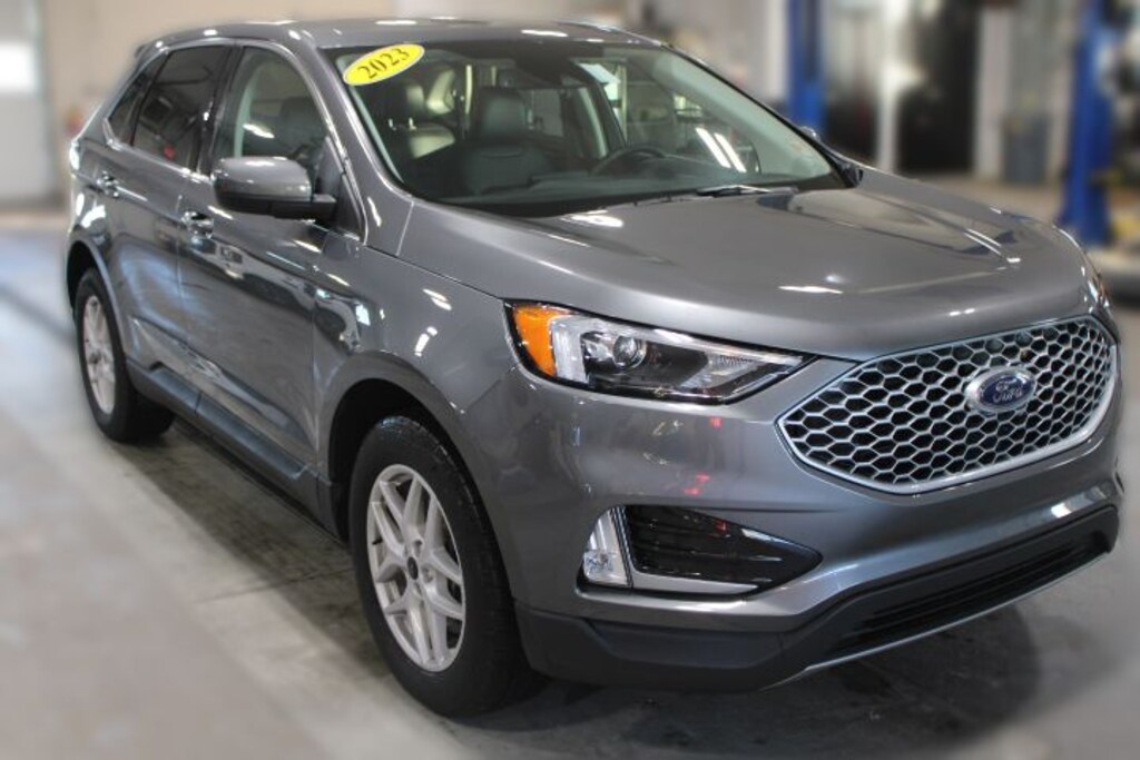 Used 2023 Ford Edge SEL SUV