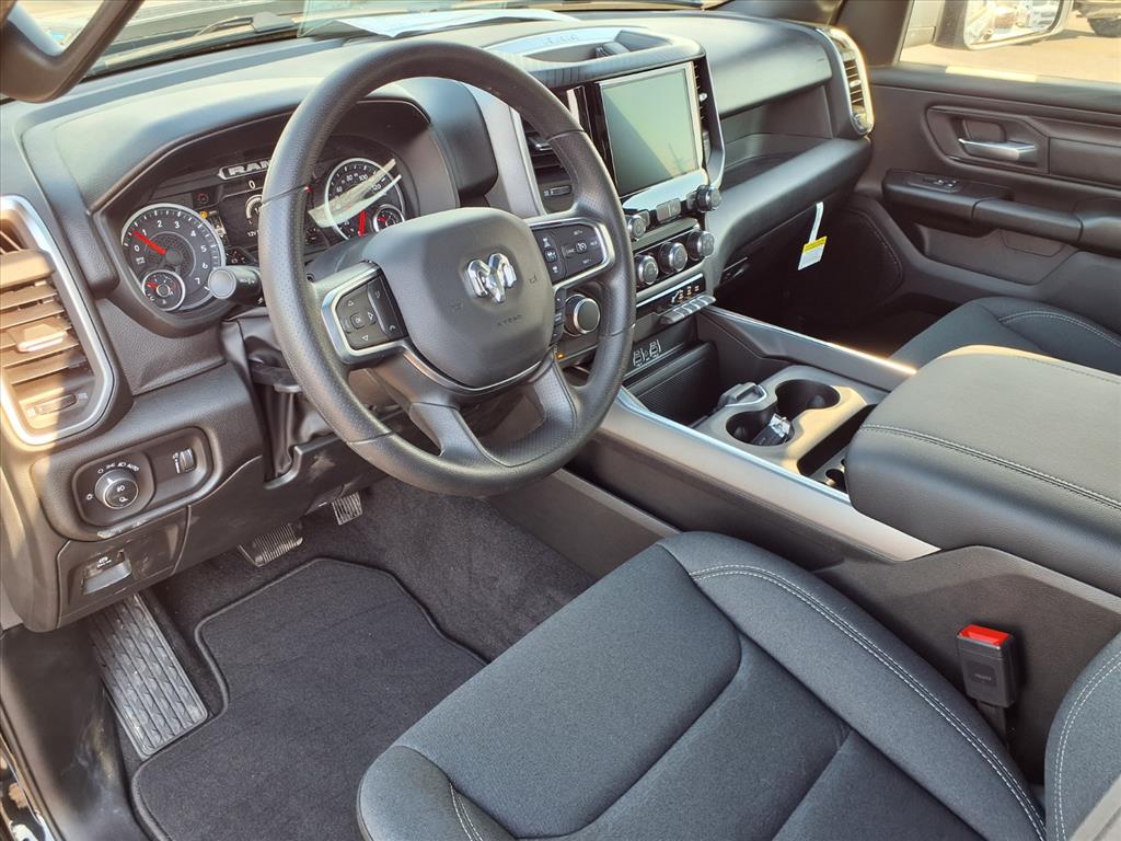 2025 RAM Ram 1500 Pickup Tradesman - Photo 12