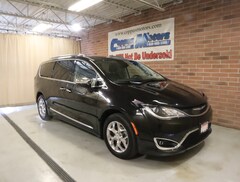 New 2019 Chrysler Pacifica Limited FWD Van in Tiffin, OH