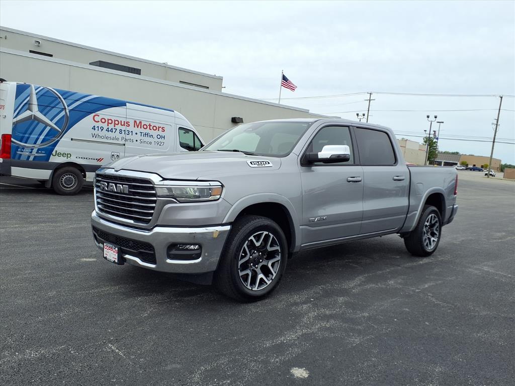 2025 RAM 1500 Laramie 4x4 Crew Cab 5'7's photo