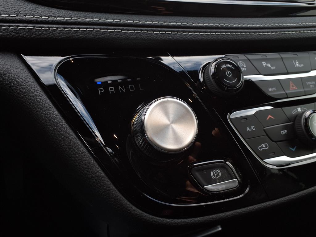 2026 Chrysler Pacifica Select - Photo 17