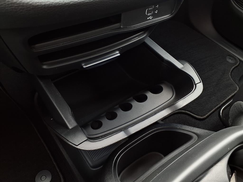 2026 Chrysler Pacifica Select - Photo 18