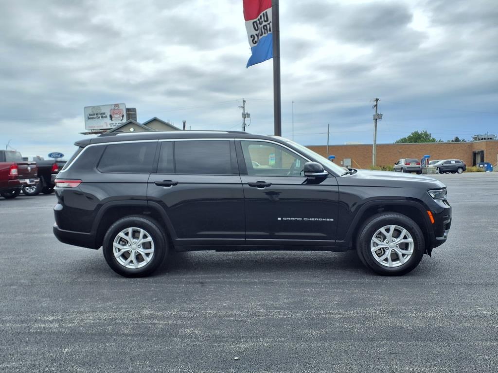 2023 Jeep Grand Cherokee Limited photo 4