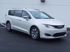 New 2020 Chrysler Pacifica Hybrid Limited 35th Anniversary Limited 35th Anniversary  Mini-Van in Tiffin, OH