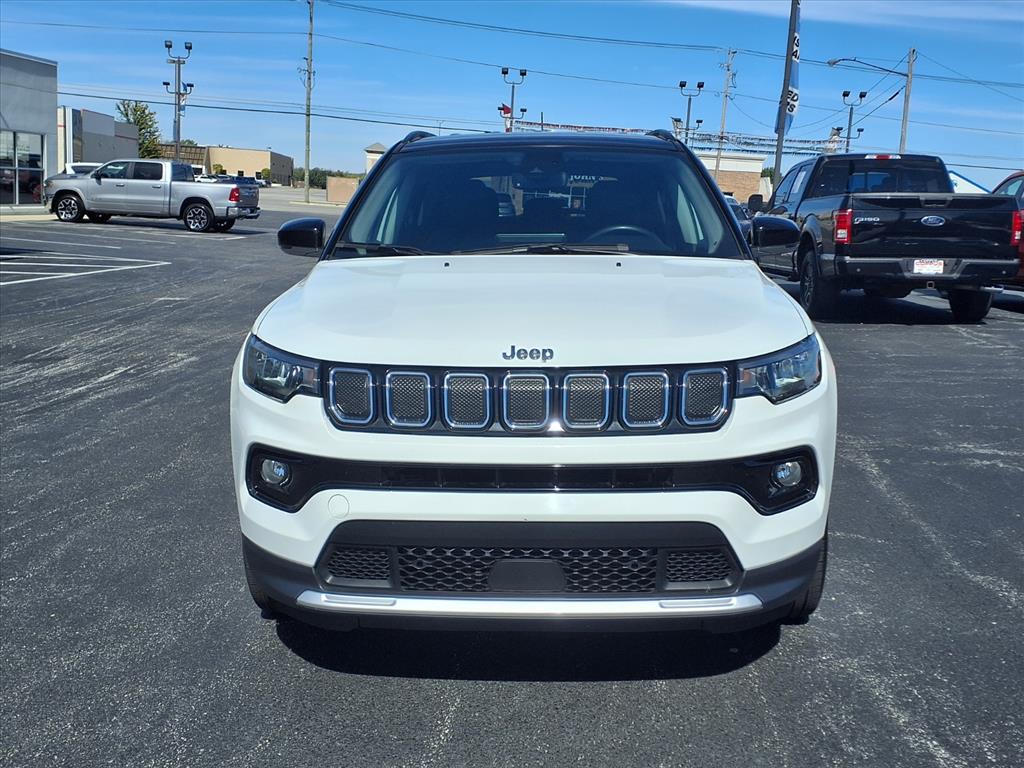 2022 Jeep Compass Limited photo 2
