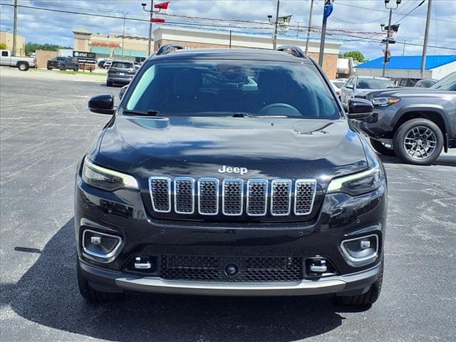 Used 2022 Jeep Cherokee Limited with VIN 1C4PJMDX8ND505682 for sale in Tiffin, OH