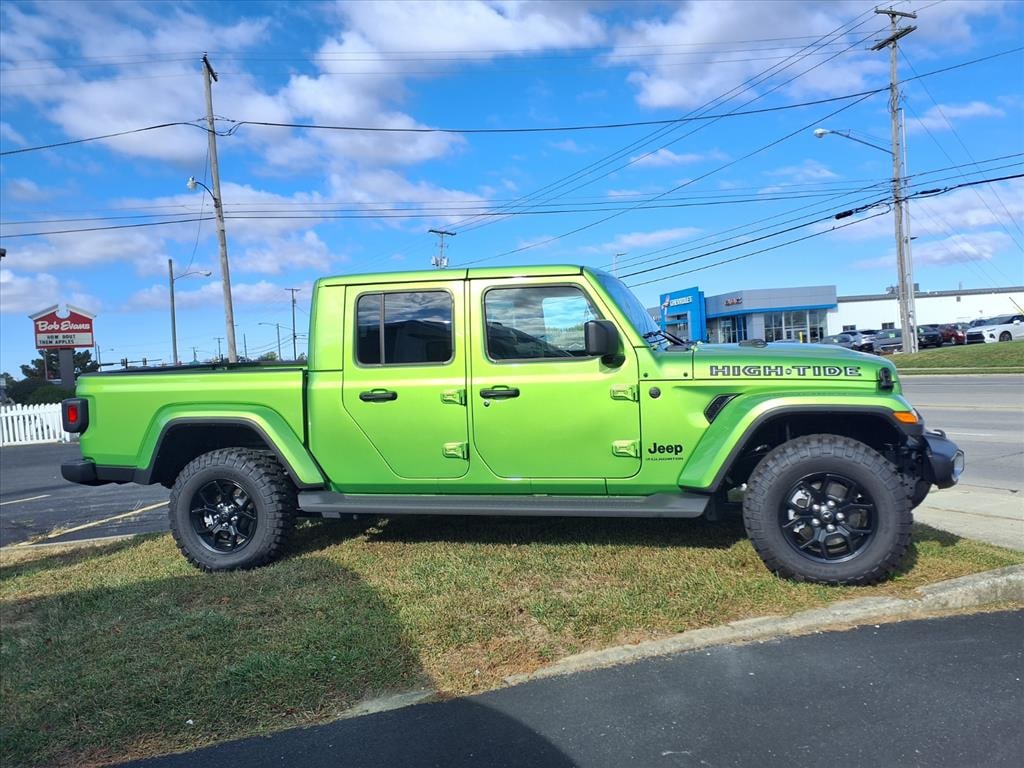 New 2025 Jeep Gladiator High Tide Pickup