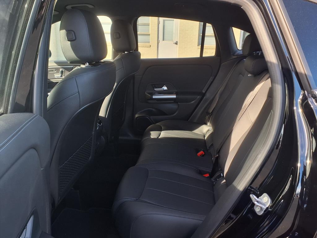2025 Mercedes-Benz GLA GLA250 - Photo 12