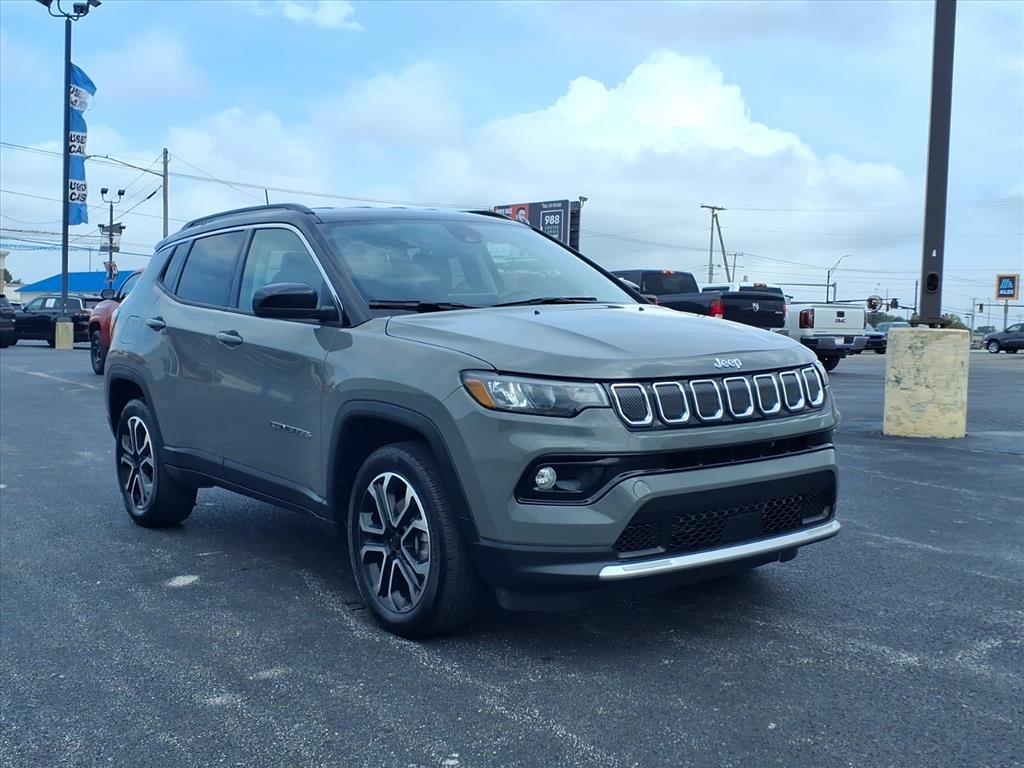 2022 Jeep Compass Limited photo 2