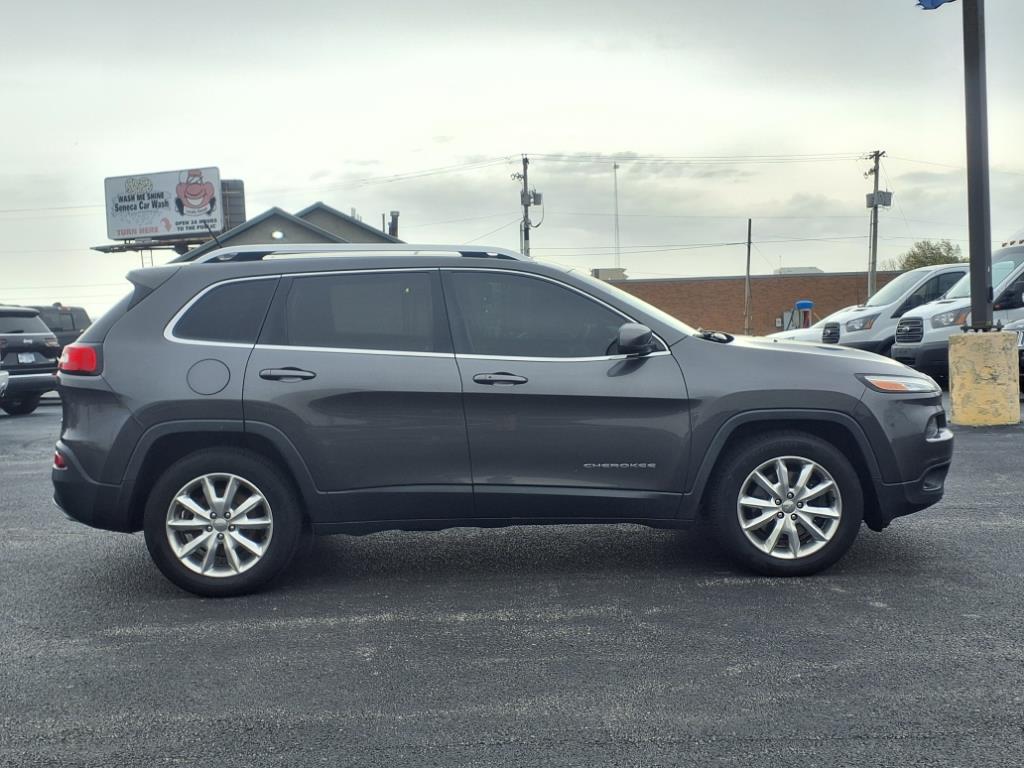 2015 Jeep Cherokee Limited photo 4
