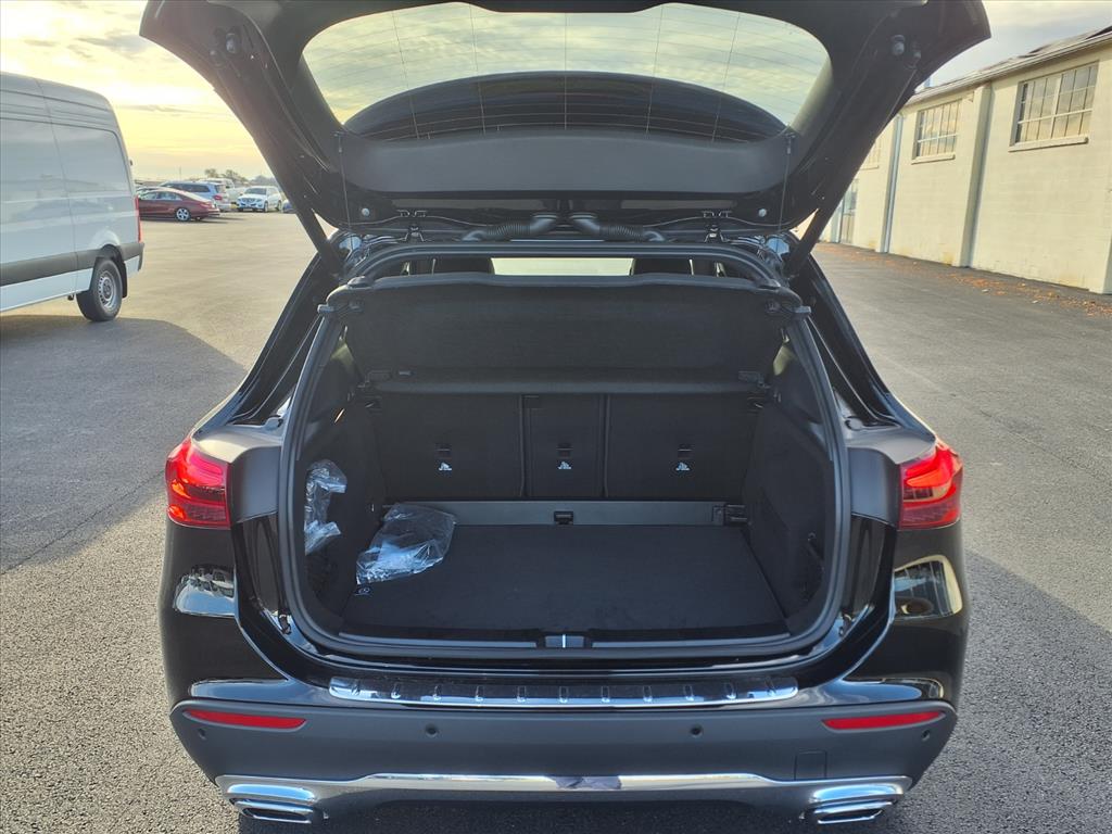 2025 Mercedes-Benz GLA GLA250 - Photo 10