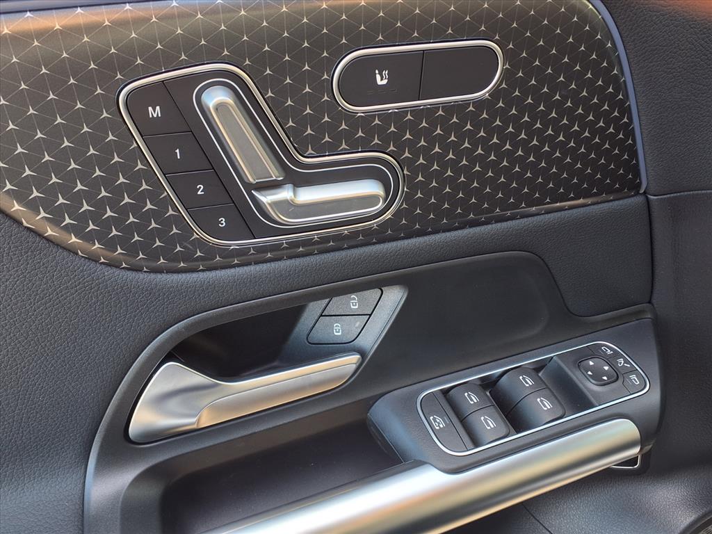 2025 Mercedes-Benz GLA GLA250 - Photo 16