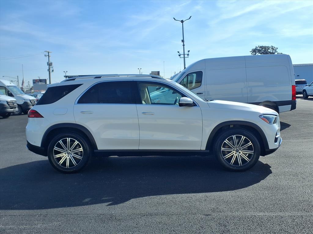 2024 Mercedes Benz GLE 450 4MATIC photo 4